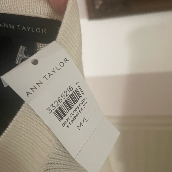 Ann Taylor Cream Knit Poncho - Picture 7 of 11